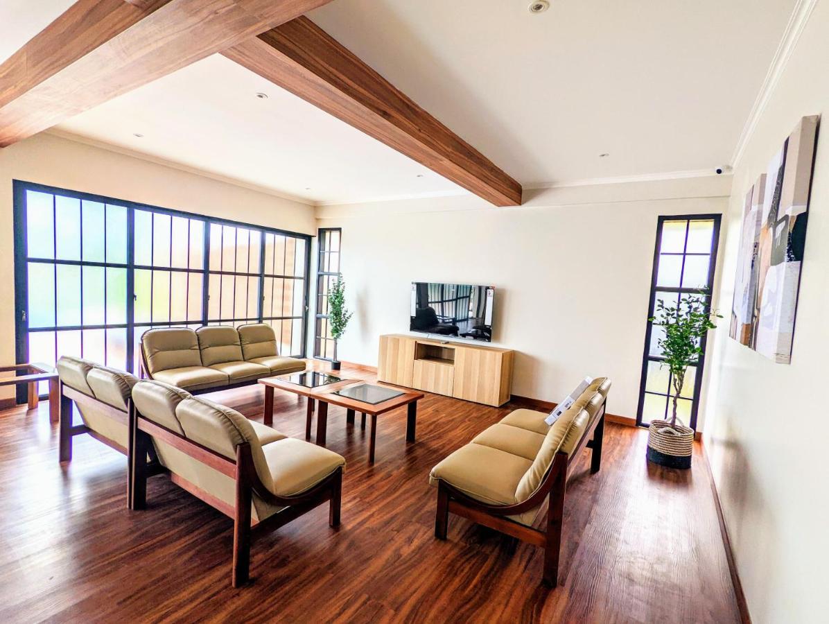 Cottonwood Exclusive Villa @Lembang Asri - Jacuzzi Playground Netflix Billyard מראה חיצוני תמונה
